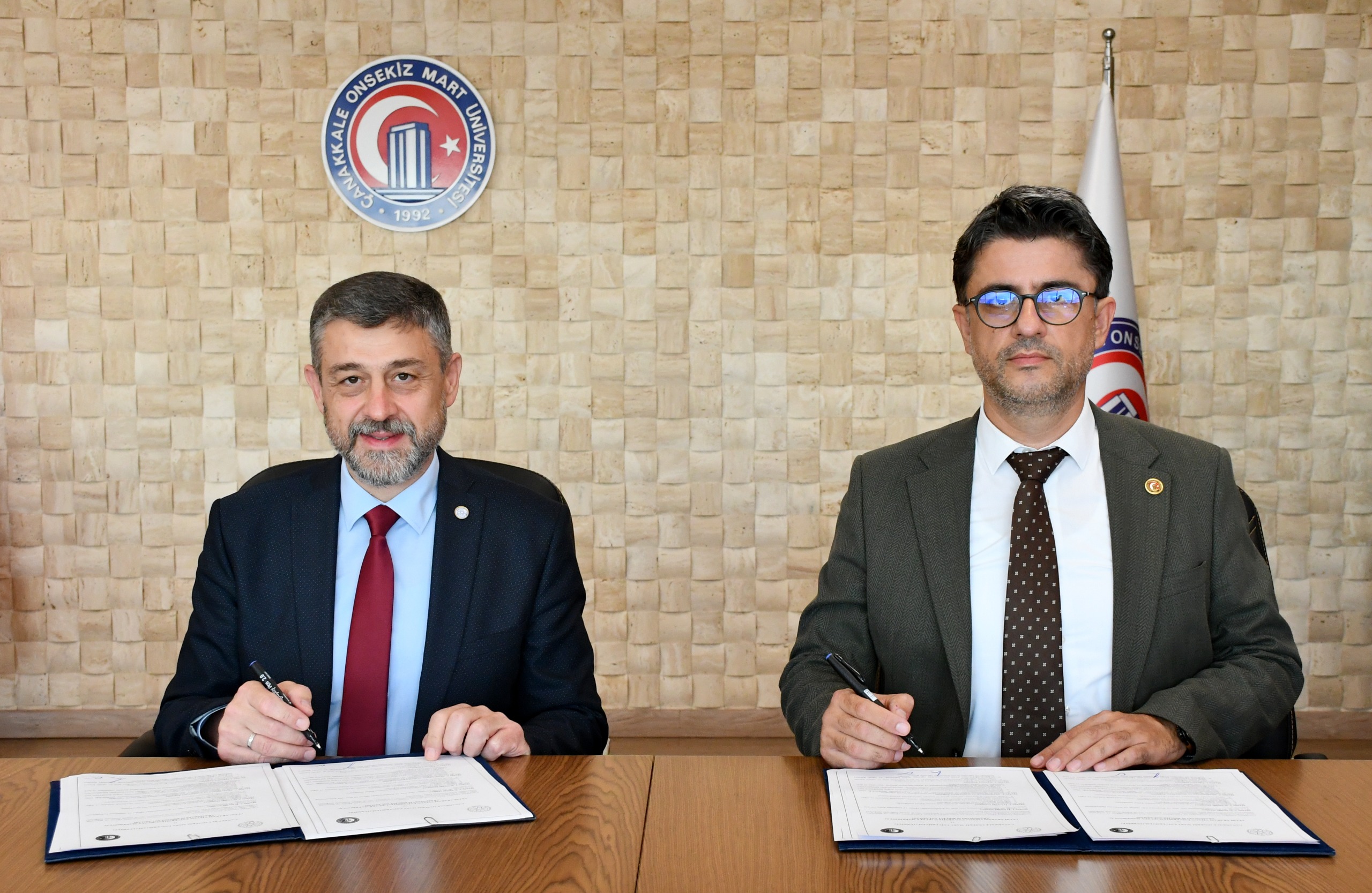 A COLLABORATION PROTOCOL HAS BEEN SIGNED BETWEEN INTERNATIONAL VISION UNIVERSITY AND ÇANAKKALE ONSEKIZ MART UNIVERSITY.