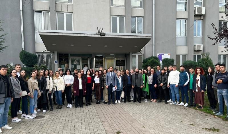 Студентите на МУВ Правен факултет го одбележаа  европскиот ден на правдата